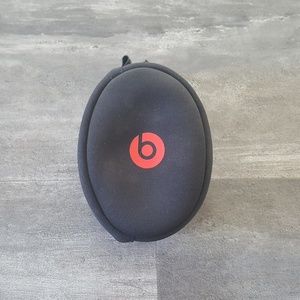 Black Red BBD Headphone Travel Case